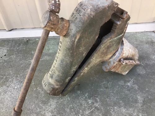 Blacksmith post swivel - post, vise